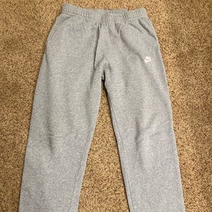 Nike Mens Loose Fit Sweatpants
